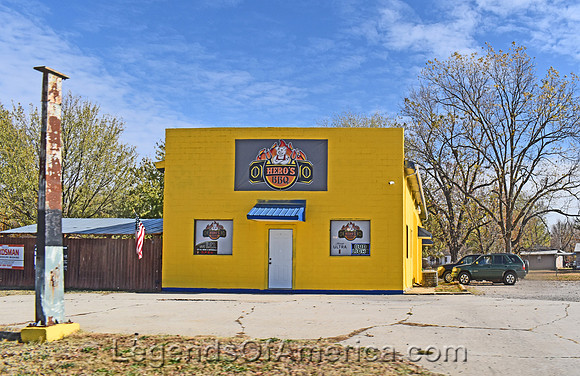 Girard, KS - BBQ Restaurant