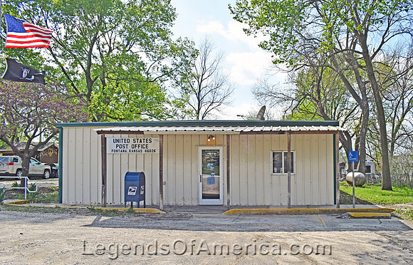 Fontana, KS - Post Office