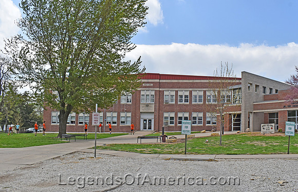 Waverly, KS - Jr-Sr High School