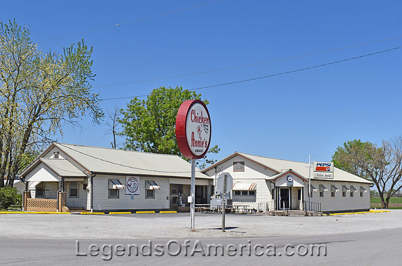 Ringo, KS - Chicken Annies