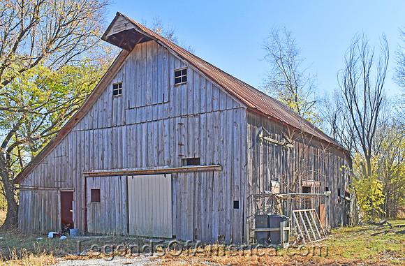 Labette, KS - Old Barn
