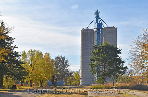 New Salem, KS - Grain Elevator