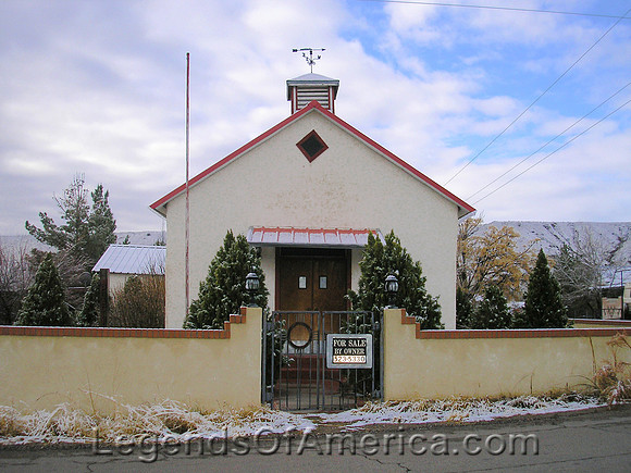 Placita, NM - Building