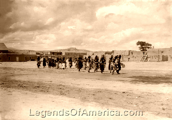 Tewa Indians, Tablita Dance,