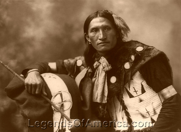 Dakota Sioux - Eddie Plenty Holes