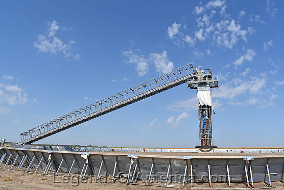 Narka, KS - Agricultural Equipment