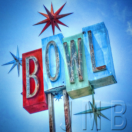 Santa Fe Springs, CA - Premiere Lanes