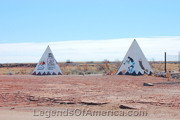 Meteor City, AZ - Trading Post Teepees
