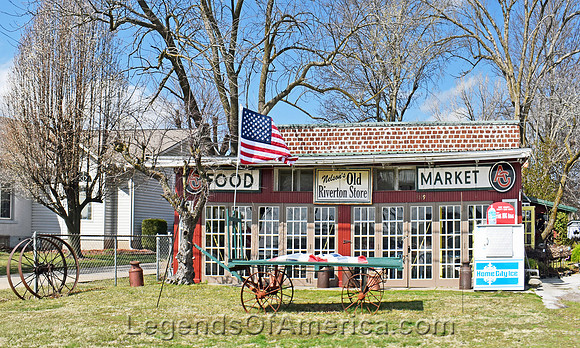 Riverton, KS - Eisler Brothers Store