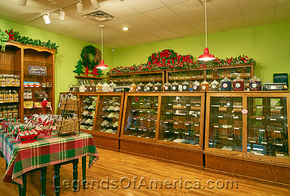 JoplinMOCandy House storeHighsmith2020