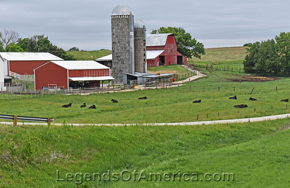 Holton, KS - Farm
