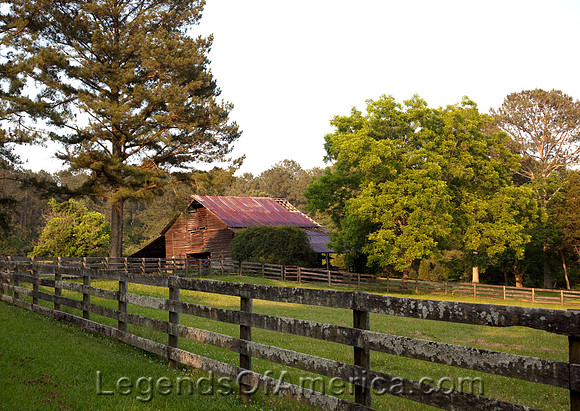 Gadsden, AL - Barn