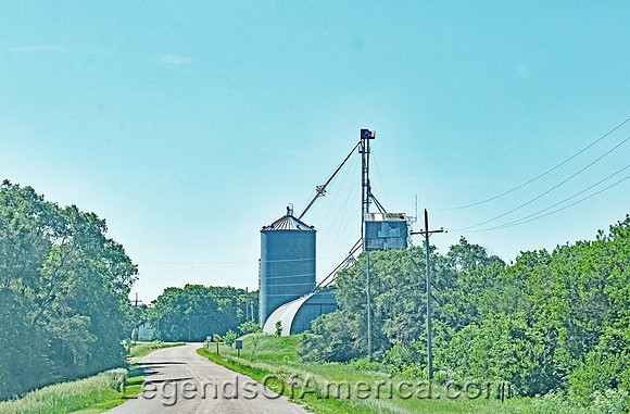 Aurora, KS - Entering