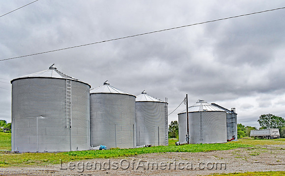Oneida, KS - Silos