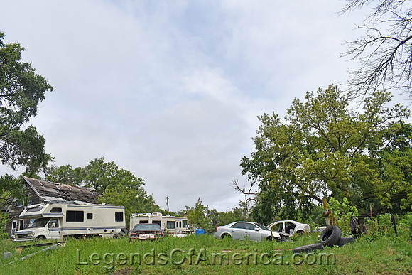 Oneida, KS - Junk - 2