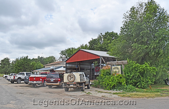 Simpson, KS - Trappers Bar & Grill