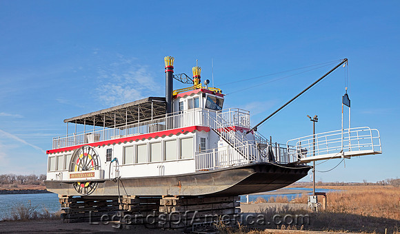Bismarck, ND - Lewis and Clark Riverboat