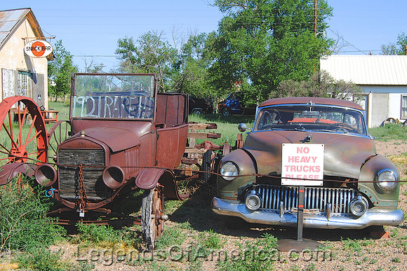Nara Visa, NM - Old Cars