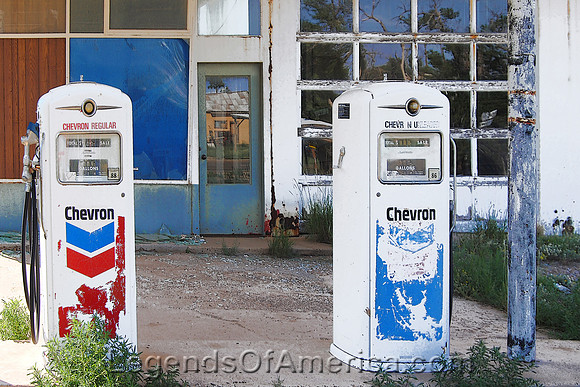 Nara Visa, NM - Chevron Station Pumps - 2