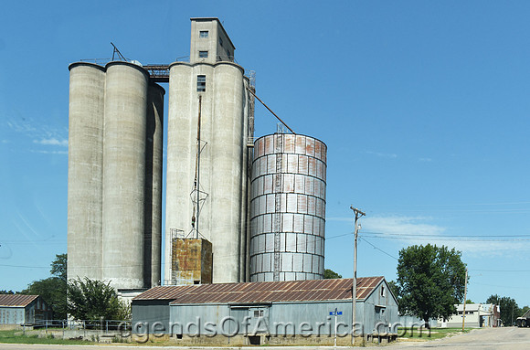 Linn, KS - Grain Elevators