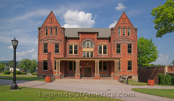 Elmira, NY - College Gillett Memorial