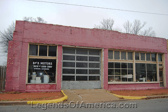 Chetopa, KS - Motors