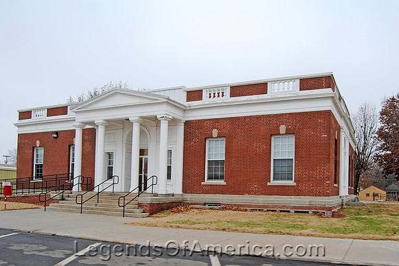 Girard, KS - Post Office