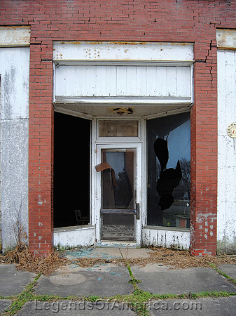 Tyro, KS - Door