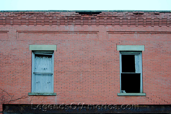 Tyro, KS - Windows