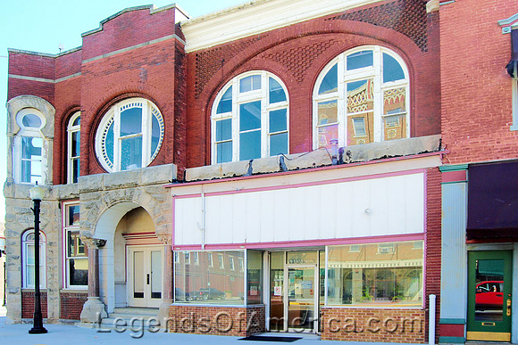Chanute, KS - Building