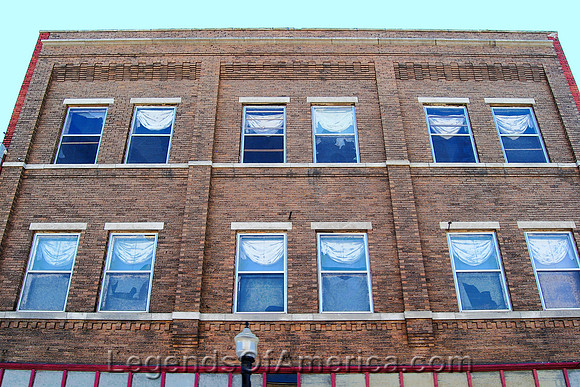 Chanute, KS - Windows