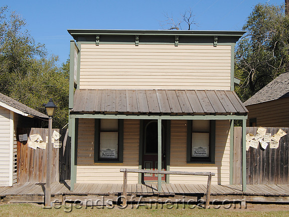 Wichita, KS - Old Cowtown - Photographer's Studio