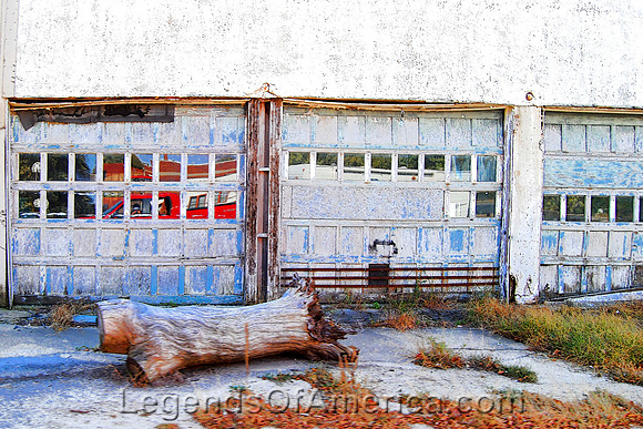 Moline, KS - Garage