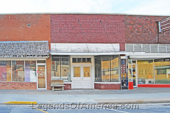 Altamont, KS - Buildings