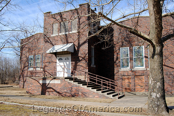 McCune, KS - Church