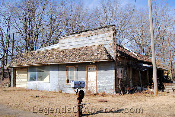 McCune, KS - Old Building