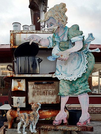 Carthage, MO - Pancake Hut Restaurant Sign