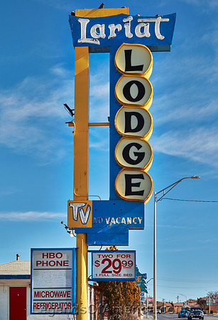 Gallup, NM - Lariat Lodge Sign