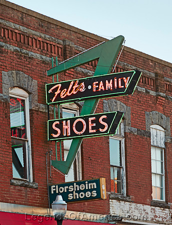 Tahlequah, OK - Shoe Store Sign