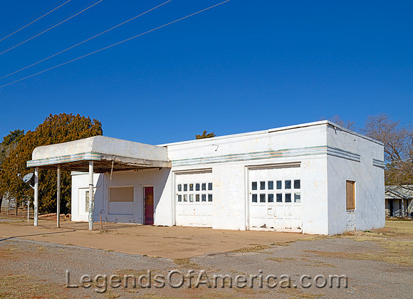 Canute, OK - Old Gas Station