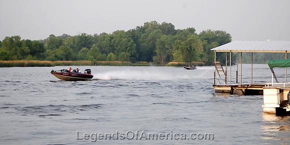Lake of the Ozarks - Busy Day on the Lake