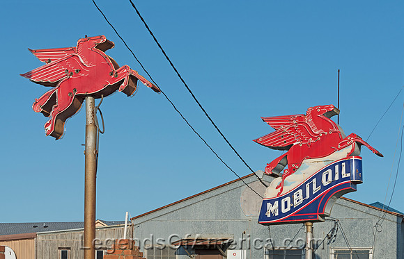 Northeast, TX - Mobil Oil Signs