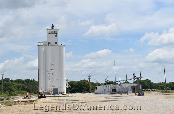 Miltonvale, KS - Train Elevator