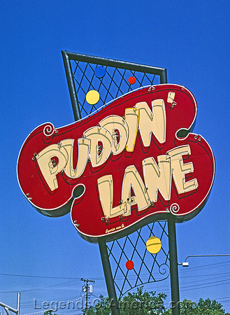 Weatherford, OK - Puddin' Lane IGA signJohnMargolies1982