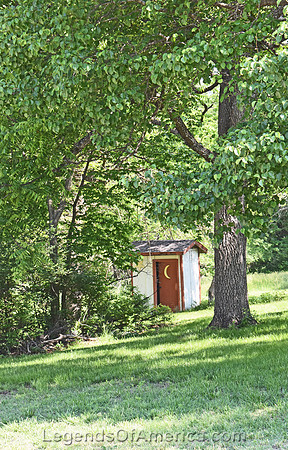 Lees Summit, MO - Longview Farm Outhouse