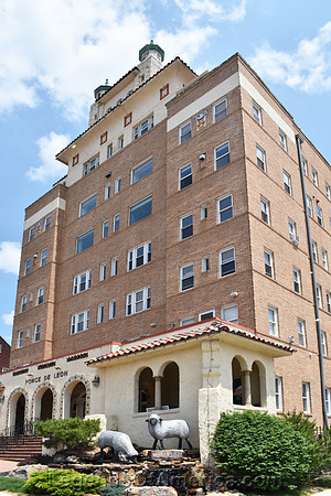 Kansas City, MO - Country Club Plaza Building