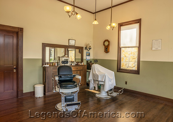 Shawnee Townbarber shop interiorHighsmith2021
