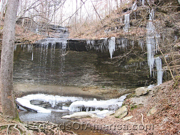 Fall Hollow, TN - Frozen Falls
