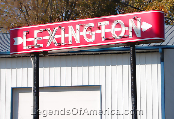 Lexington, IL - Sign
