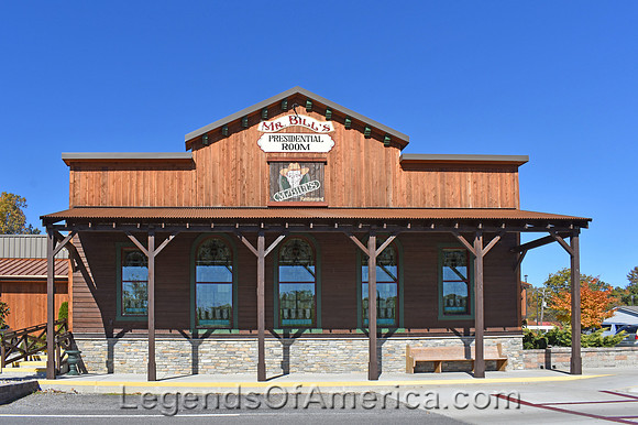 Grand Rivers, KY  - Patti's Settlement Presidential Room